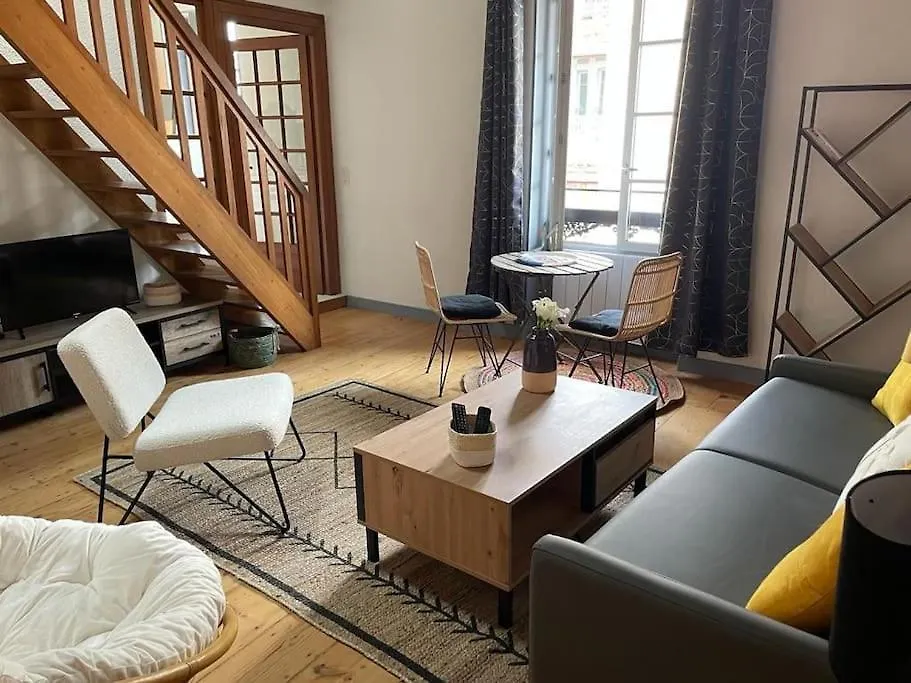 Le Duplex De La Reine - T3 Cosy Au Coeur De Chambery Apartment 0*,  France